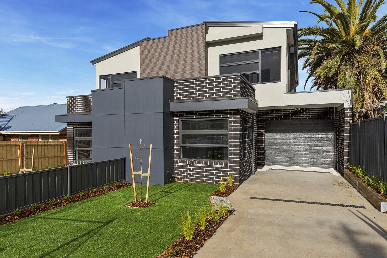 4 bedrooms Townhouse in 17A Allan Street ABERFELDIE VIC, 3040