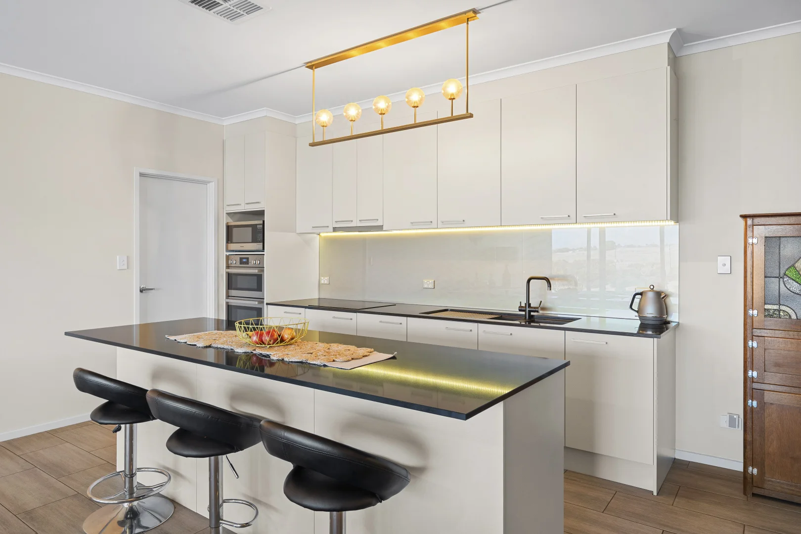 Additional image 3 of 14 Auldstone Place, Huntfield Heights SA 5163