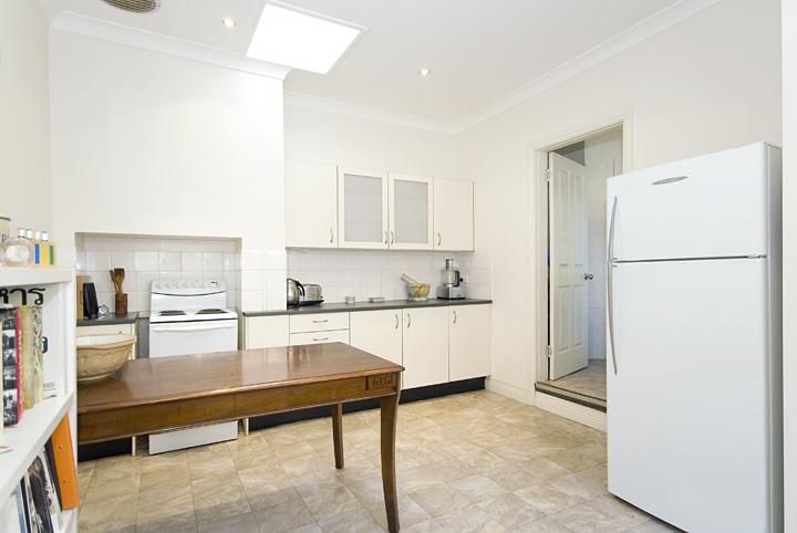 33 Sinclair Street, WOLLSTONECRAFT NSW 2065, Image 2