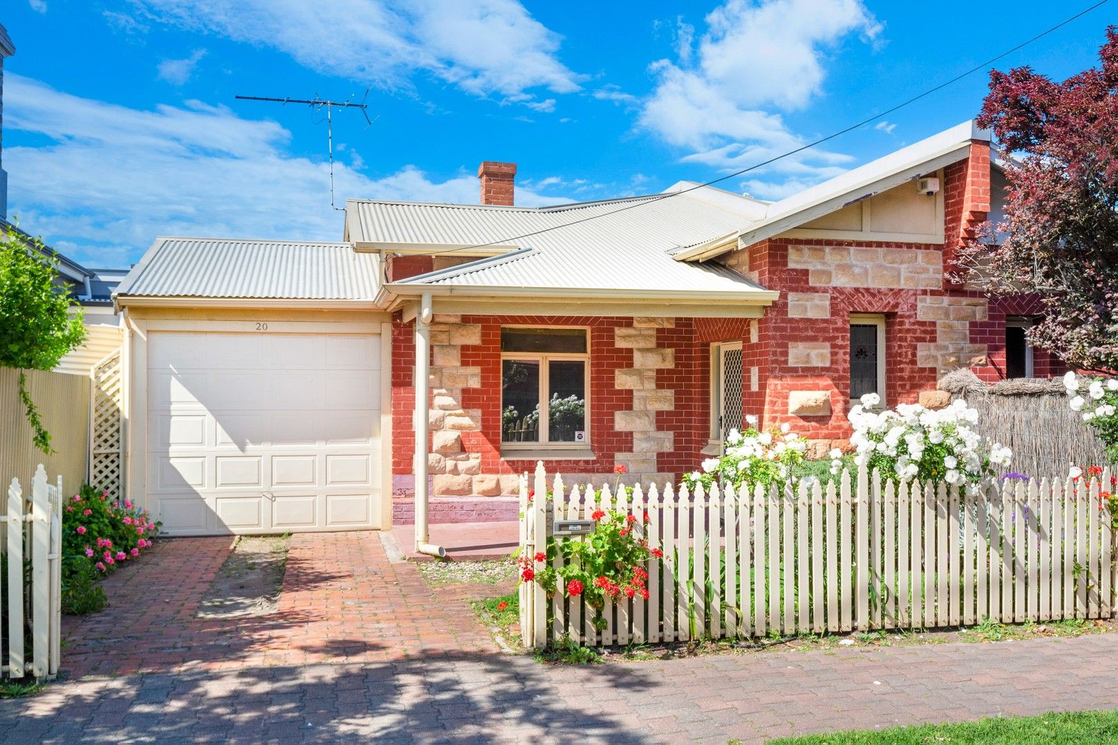 2 bedrooms House in 20 Bath St GLENELG SOUTH SA, 5045