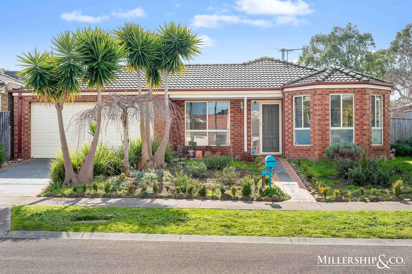 3 bedrooms House in 15 Groundberry Street SOUTH MORANG VIC, 3752