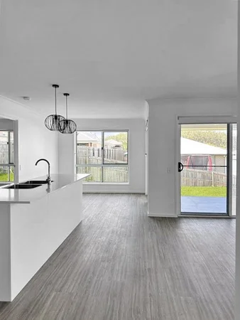 Additional image 2 of 56 Isabella Street, Collingwood Park QLD 4301