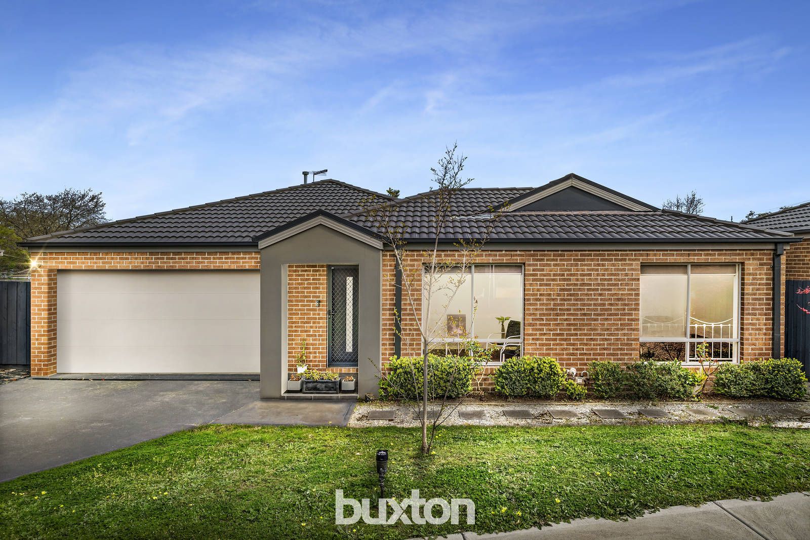 4 bedrooms Apartment / Unit / Flat in 2/16 High Street Road ASHBURTON VIC, 3147