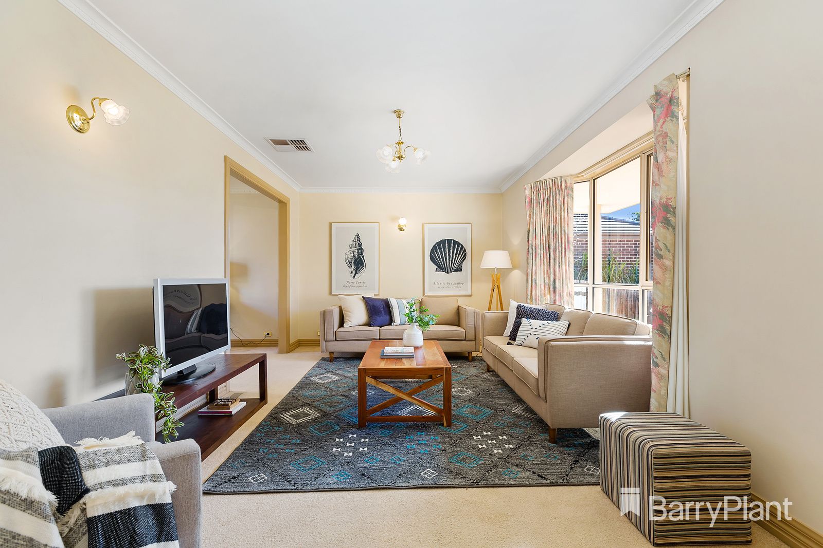 2/4 Garrisson Drive, Glen Waverley VIC 3150, Image 1