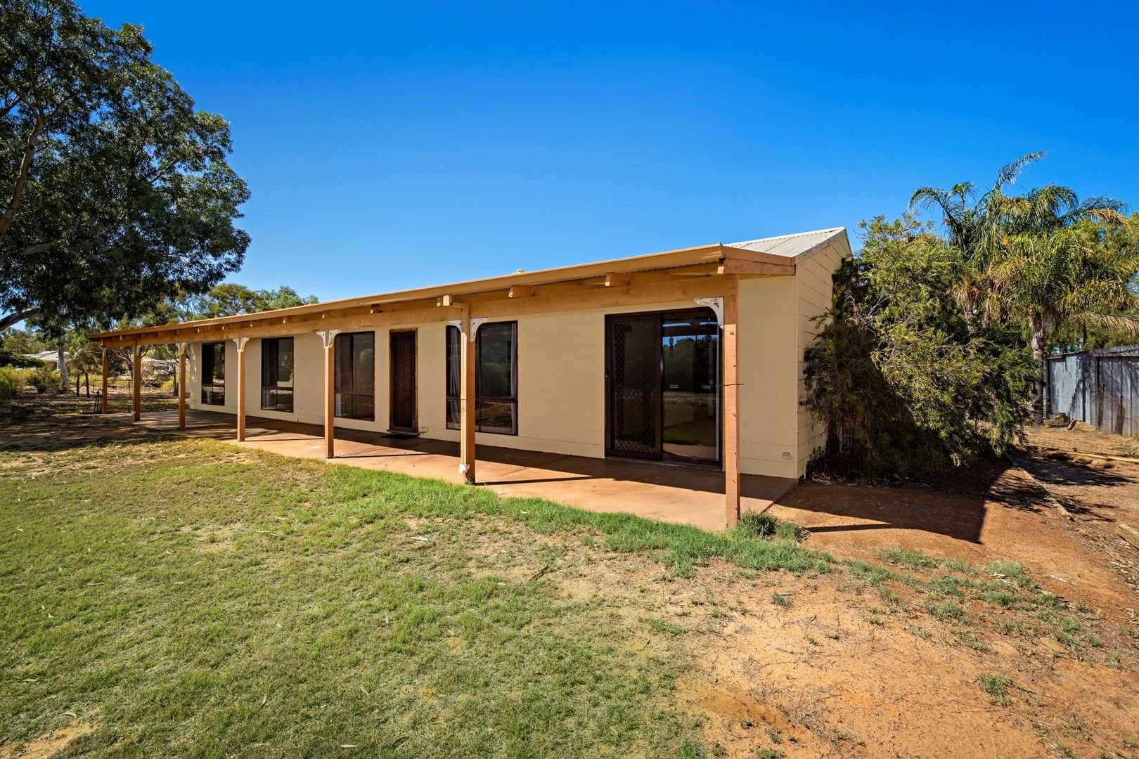 4 Commander Court, Moresby WA 6530, Image 1