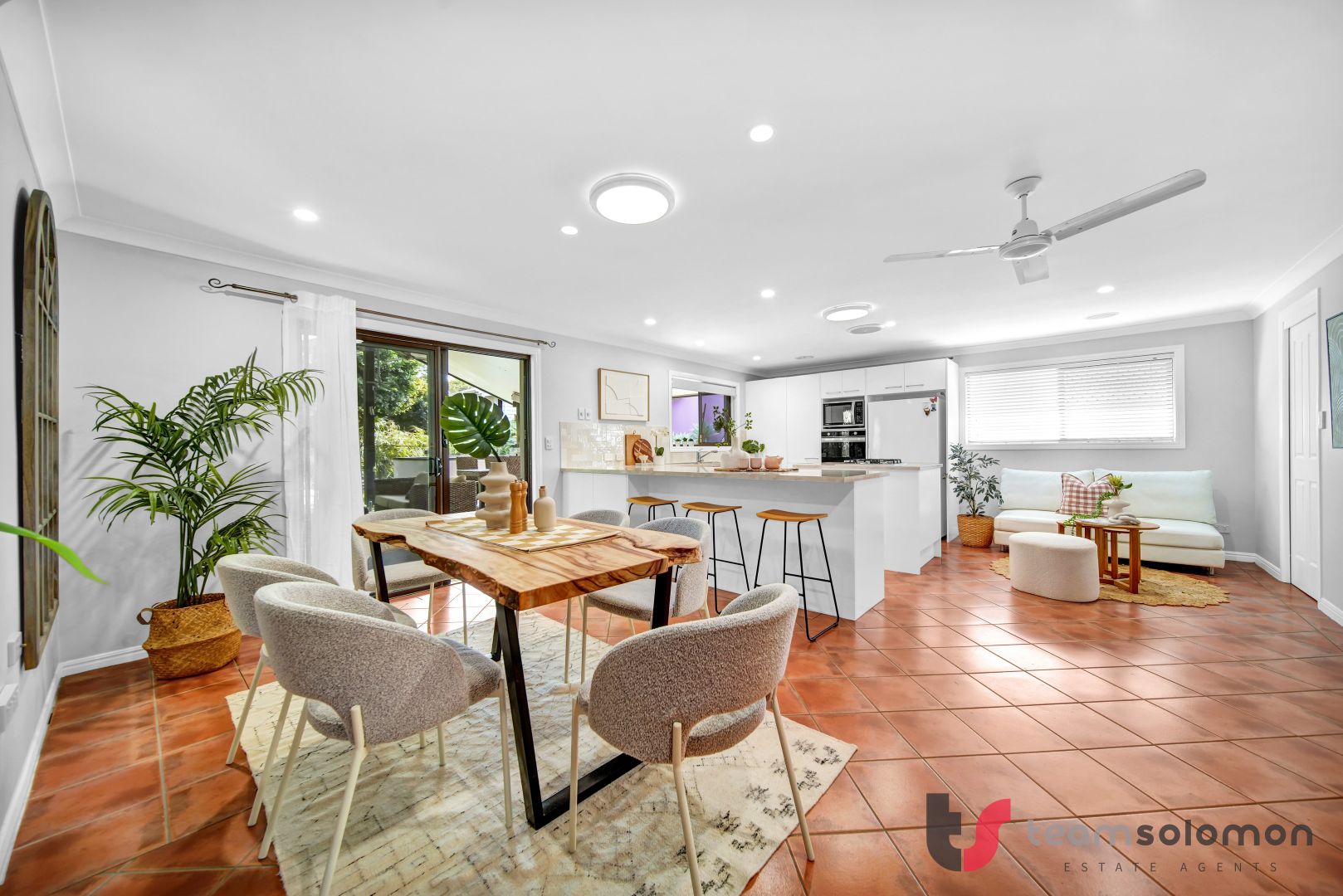 52 Borambil Road, Shailer Park QLD 4128, Image 1