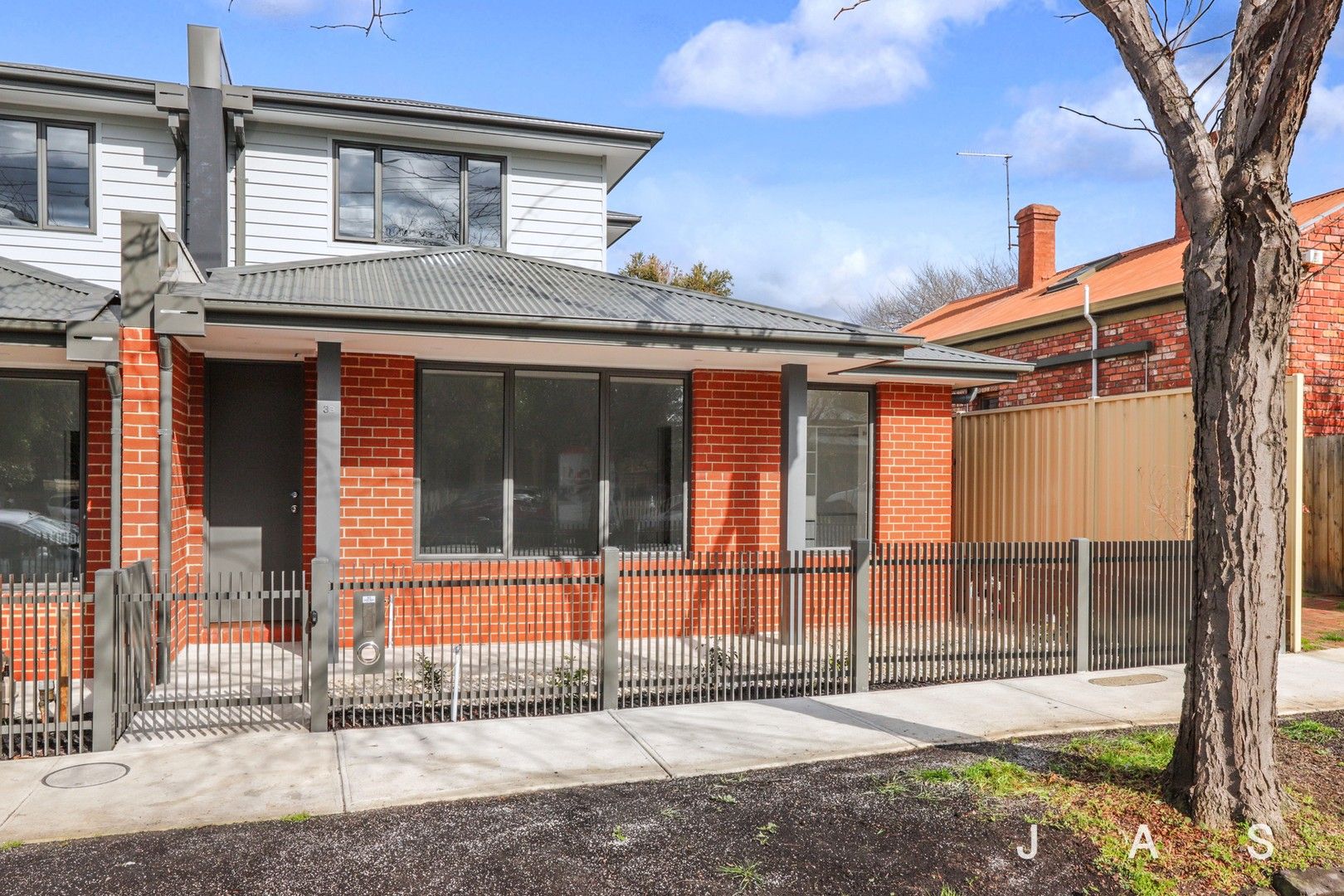 3 bedrooms Townhouse in 3B Austin Street SEDDON VIC, 3011