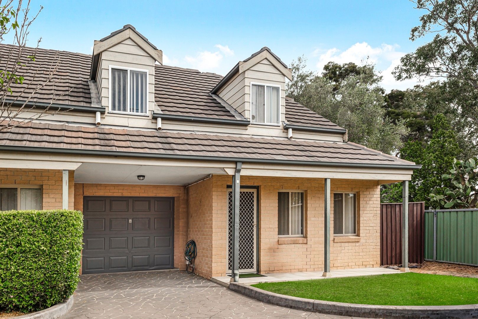 3 bedrooms Townhouse in 6/128-130 Canberra Street ST MARYS NSW, 2760