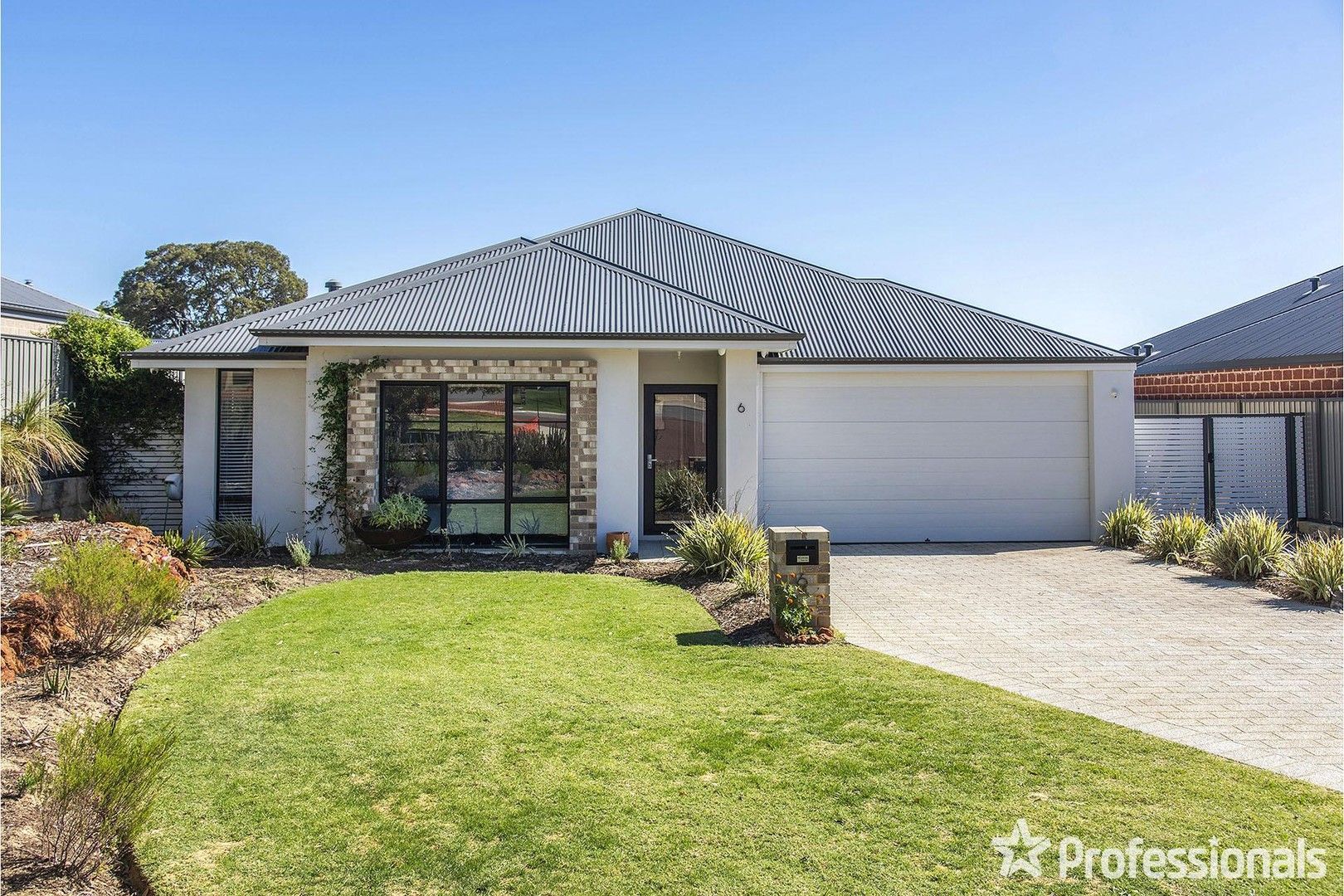 4 bedrooms House in 6 Bosun Rise BYFORD WA, 6122