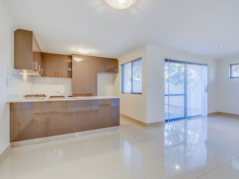 3 bedrooms Villa in 7/18 Gladstone Road ARMADALE WA, 6112