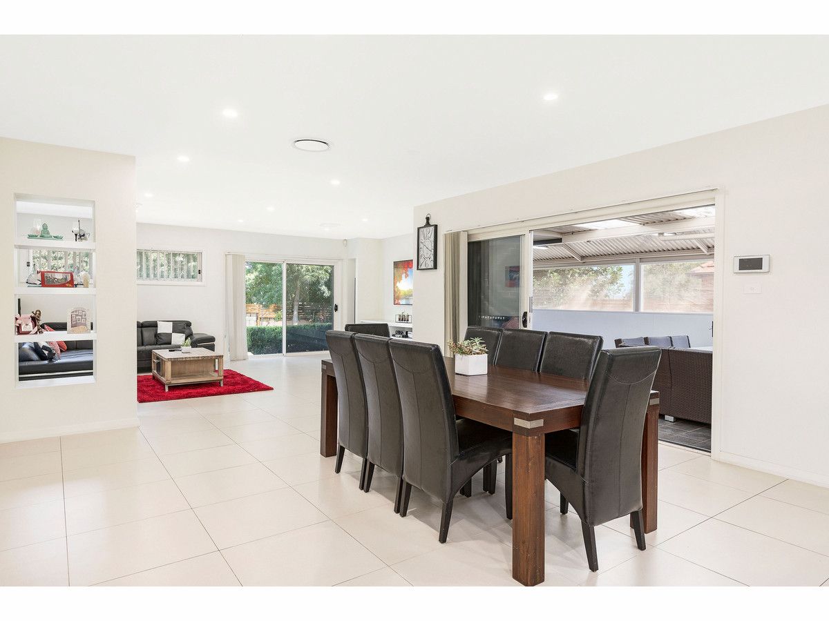 2 Bridgewater Boulevard, Camden Park NSW 2570, Image 2