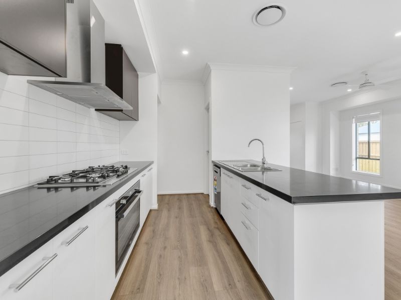 4 bedrooms House in 29 Terrericche Place RICHLANDS QLD, 4077