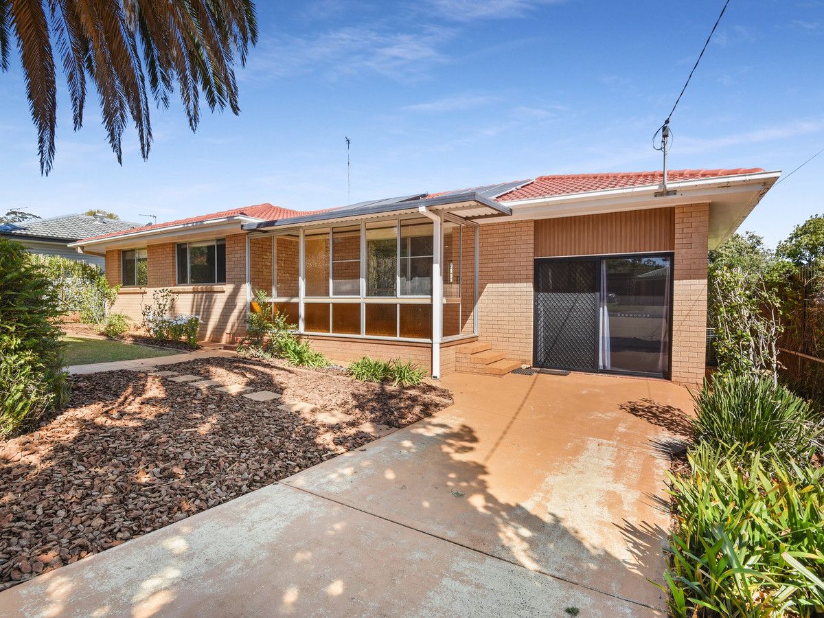 3 bedrooms House in 12 Hartman Street RANGEVILLE QLD, 4350