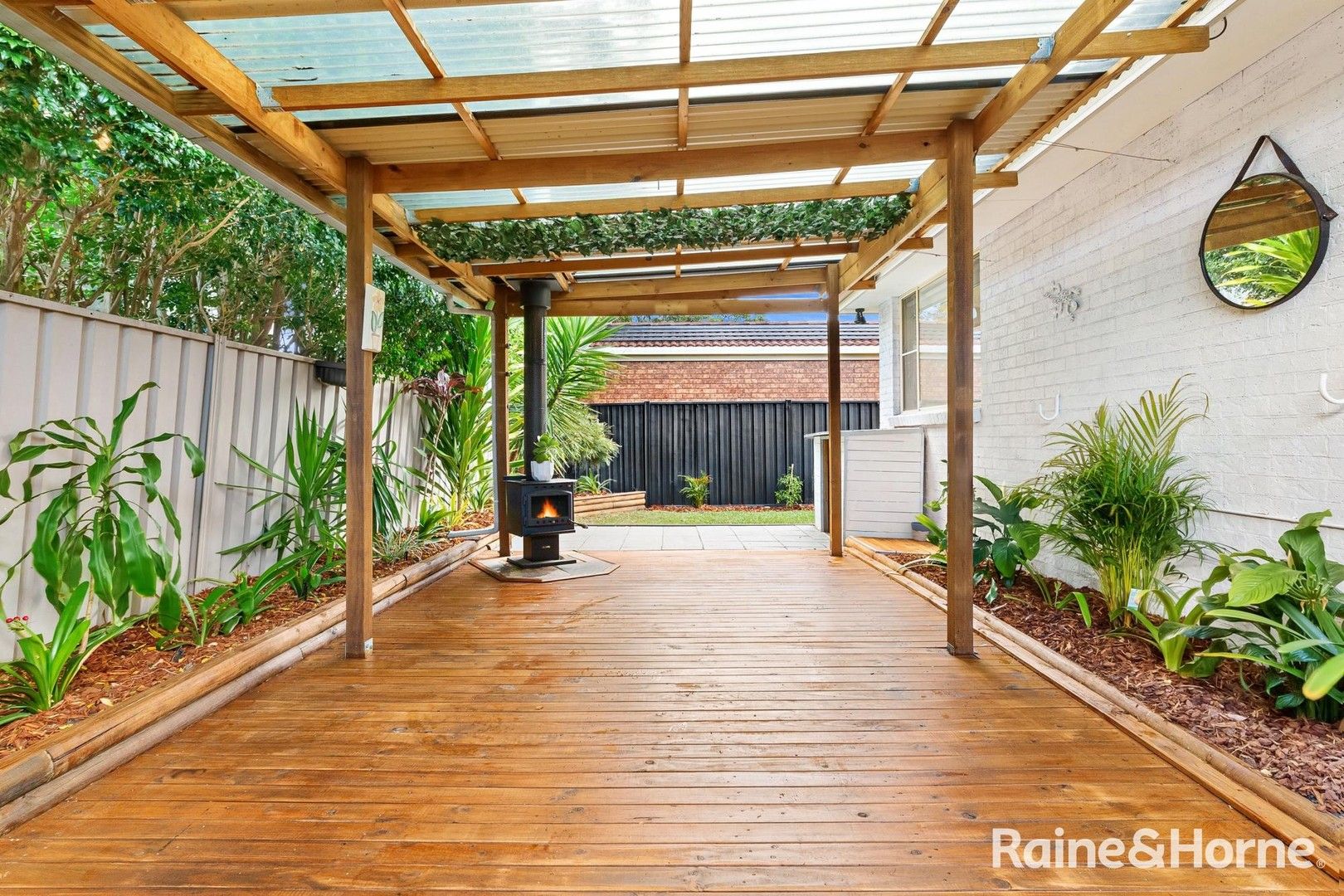 3 bedrooms Villa in 2/20 Donald Avenue UMINA BEACH NSW, 2257