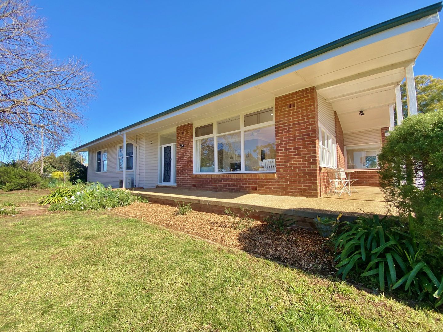 33 Hills Street, Young NSW 2594, Image 2