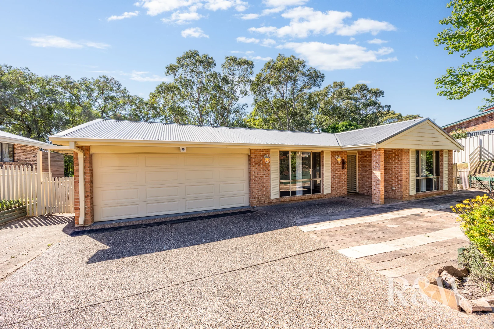 Additional image 2 of 37 MOUNT HUON CIRCUIT, Glen Alpine NSW 2560