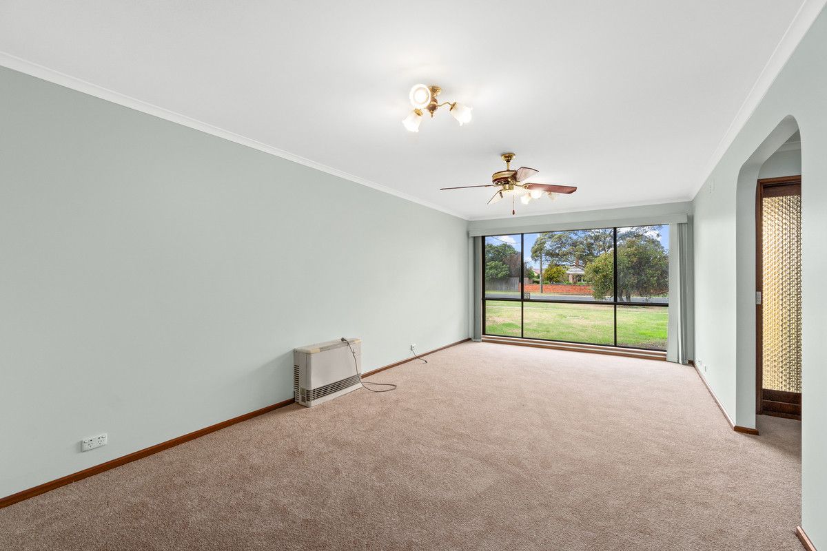 57 Alfred Street, Maffra VIC 3860, Image 2