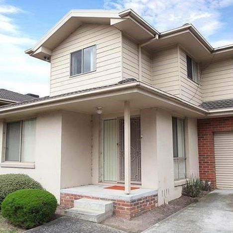 3 bedrooms Townhouse in 5/170 St Helena Road GREENSBOROUGH VIC, 3088