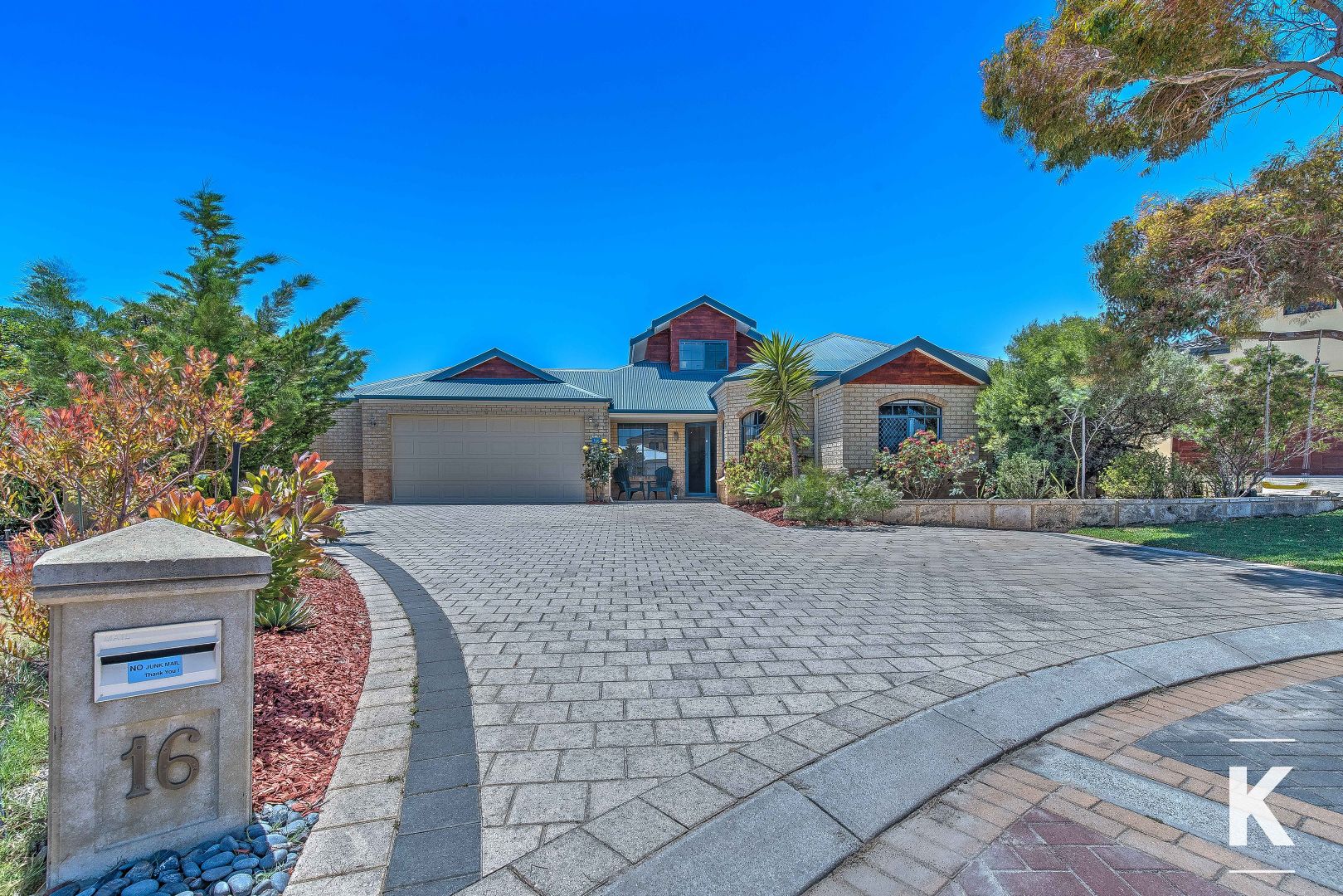 16 Pipestone Place, Quinns Rock Property History & Address Research