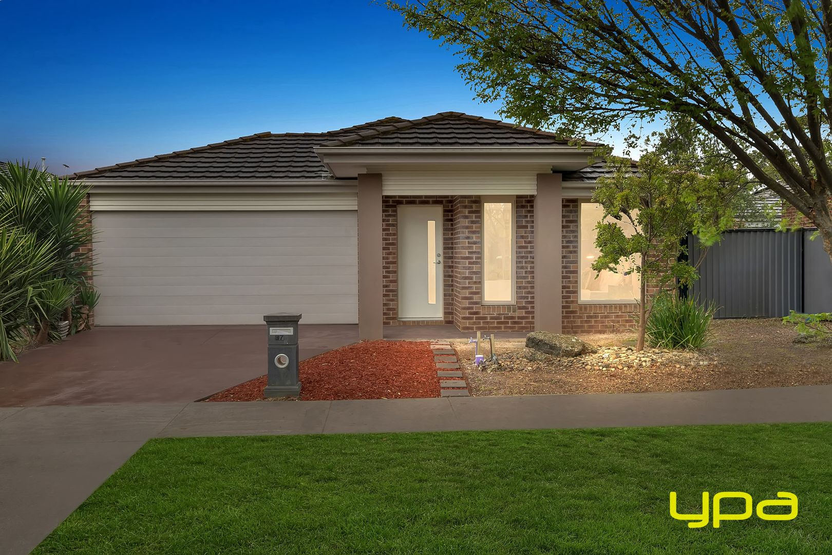 37 Morphetville Street, Clyde North VIC 3978 Domain