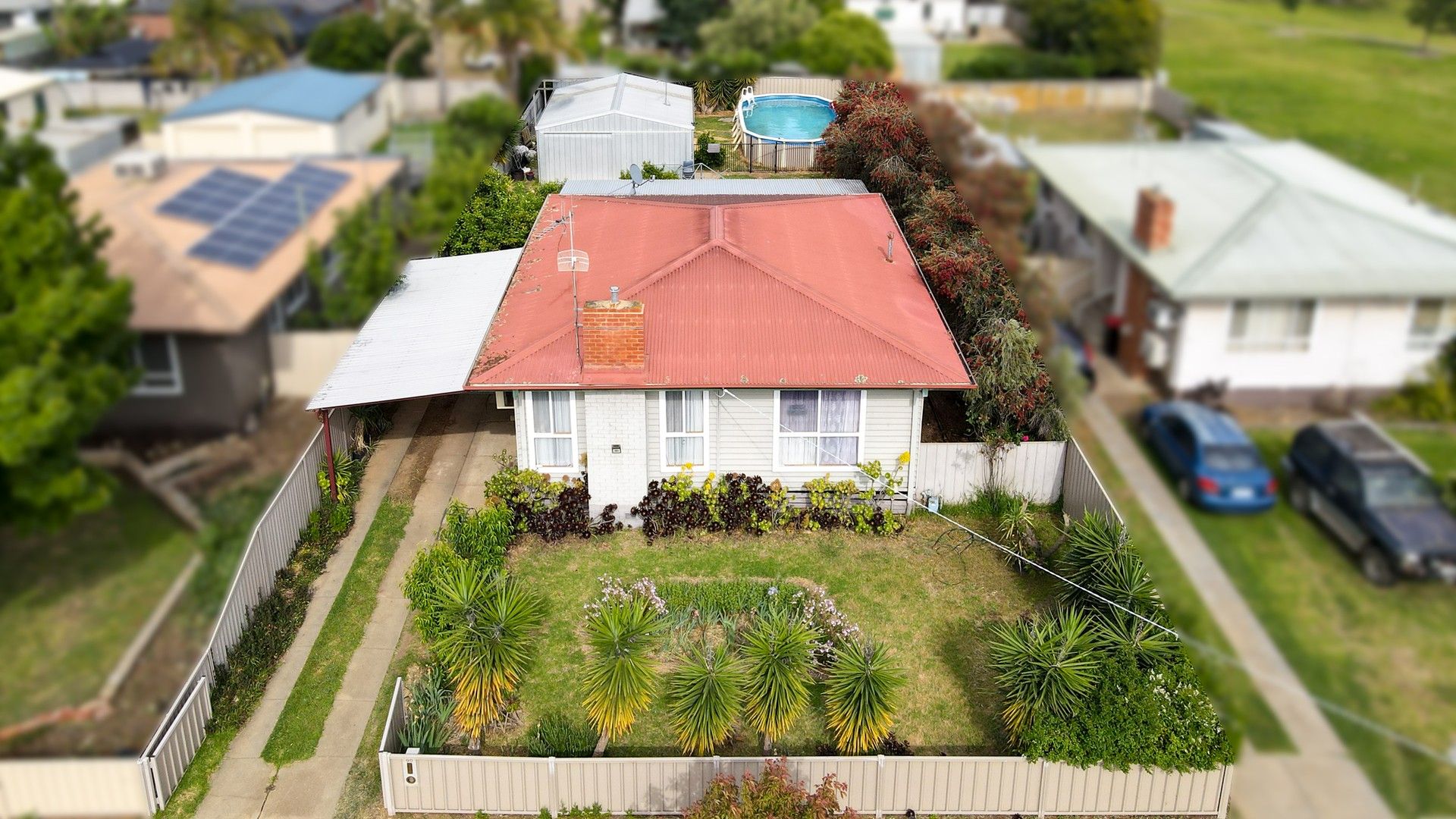 3 bedrooms House in 90 Malcolm Crescent SHEPPARTON VIC, 3630