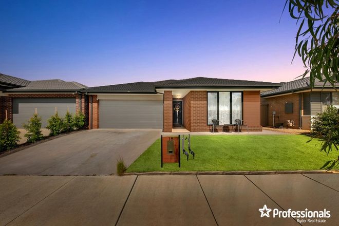 Picture of 18 Amethyst Road, COBBLEBANK VIC 3338