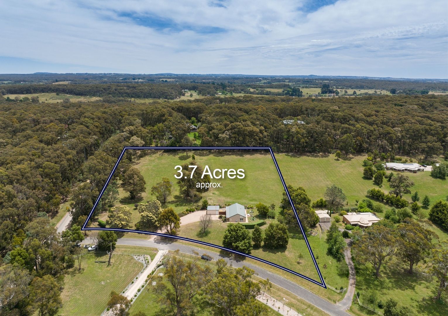 5 Greenwood Grove, Woodend VIC 3442, Image 1