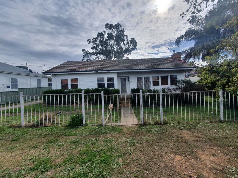 3 bedrooms House in 71B Mathews Street TAMWORTH NSW, 2340