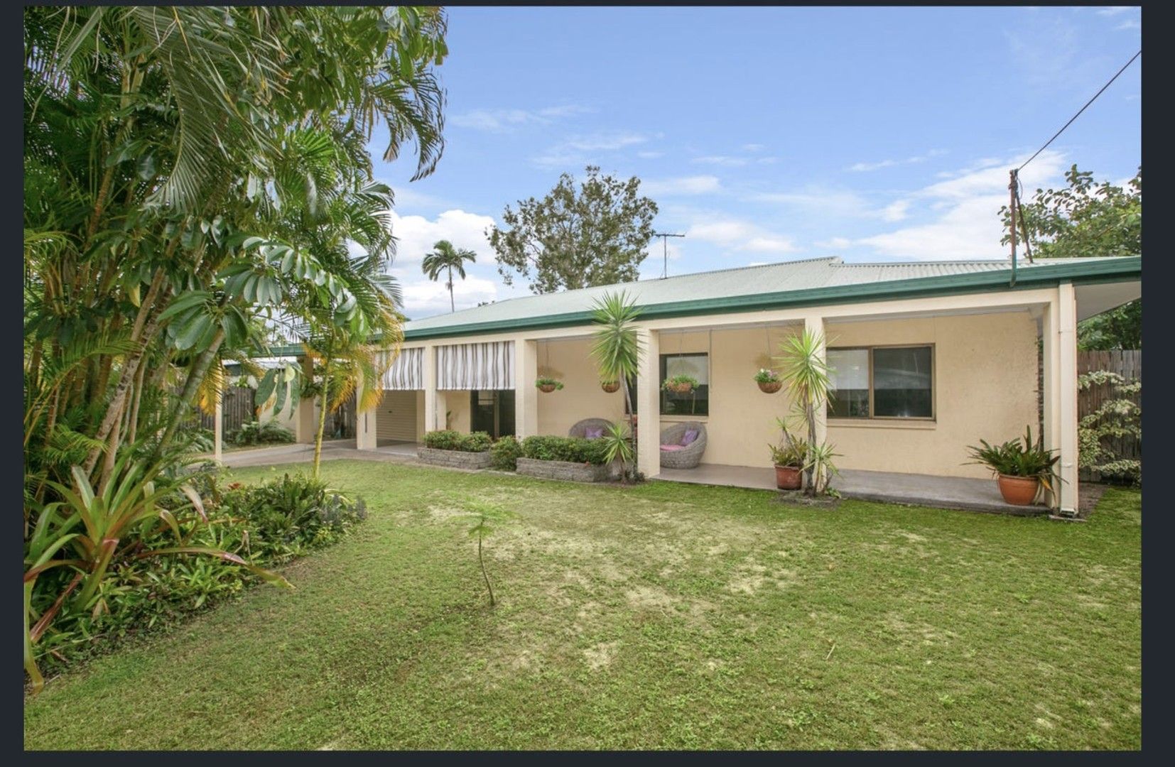 32 Oak Street, Holloways Beach QLD 4878, Image 0