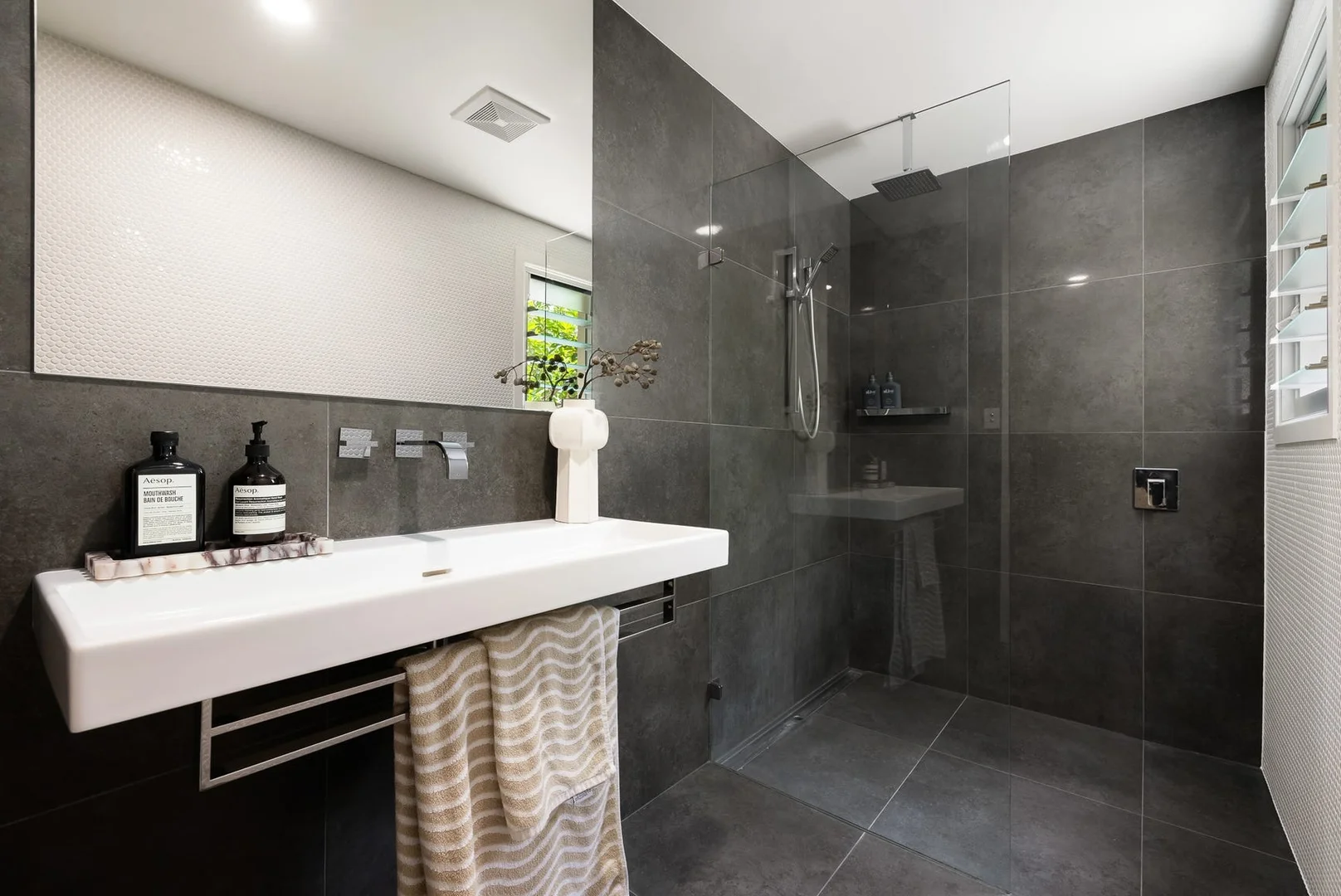 Additional image 19 of 36 Rumrunner Street, Mermaid Waters QLD 4218