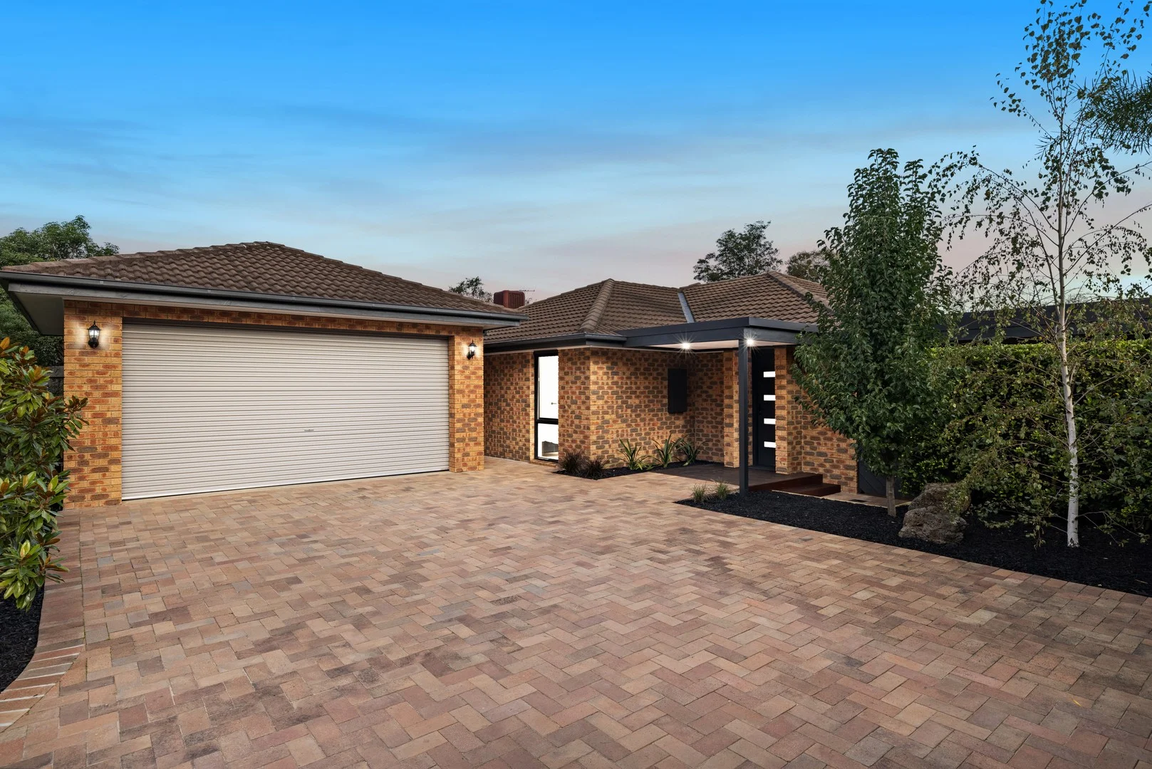 Primary image of 7 Halsbury Drive, Rowville VIC 3178