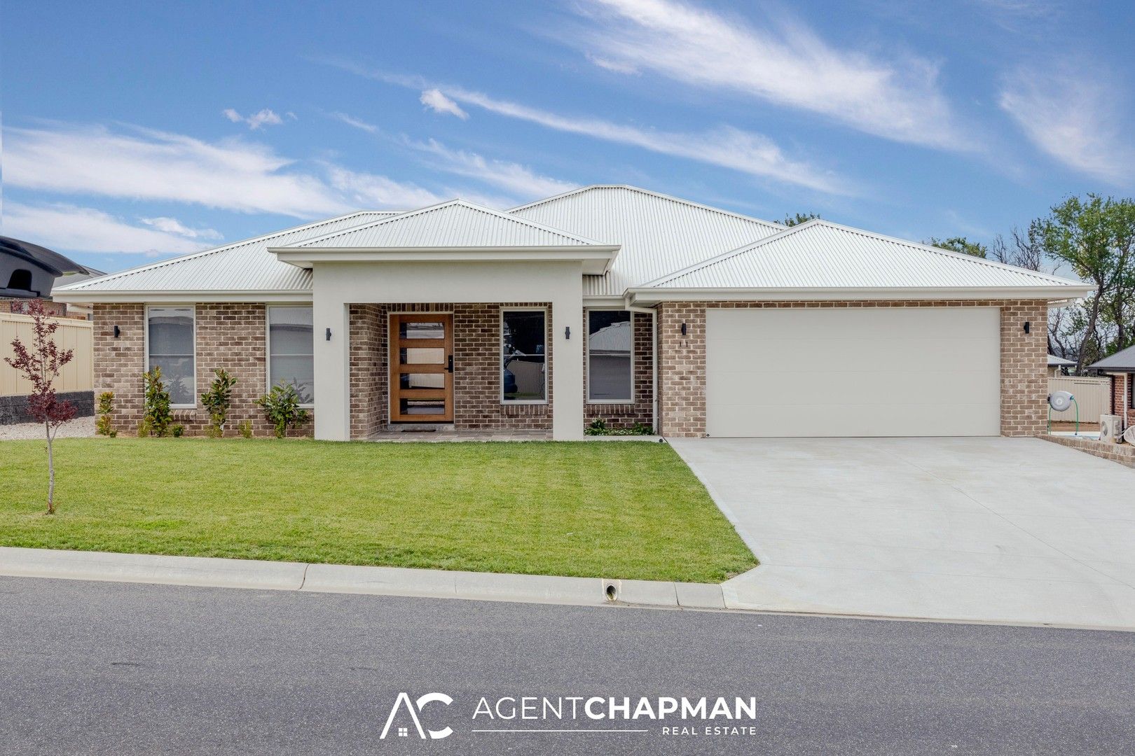 4 bedrooms House in 11 Fairleigh Place KELSO NSW, 2795