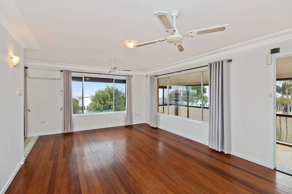 25 Walter Crescent, Banora Point NSW 2486, Image 2