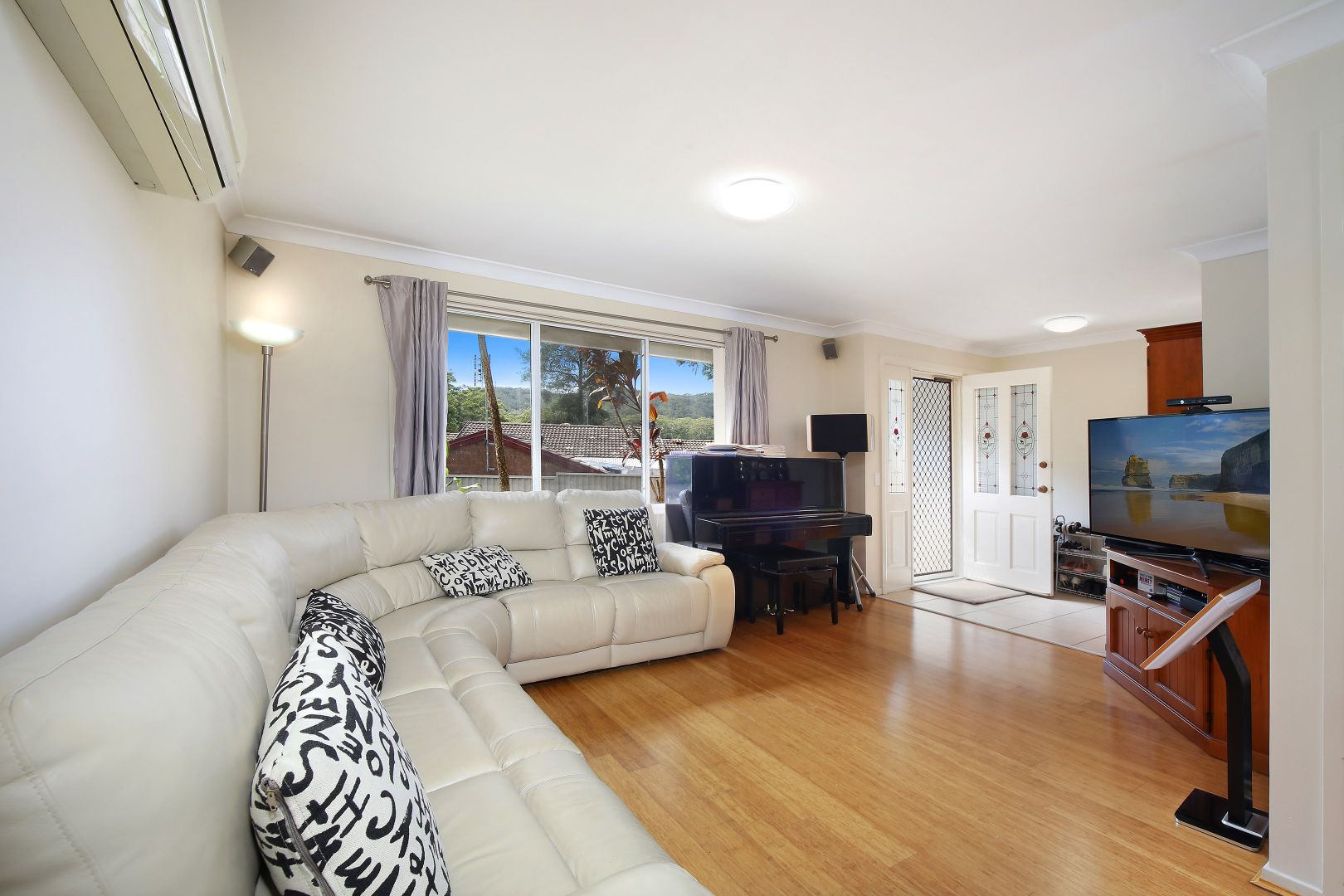 84 James Sea Drive, Green Point NSW 2251, Image 1