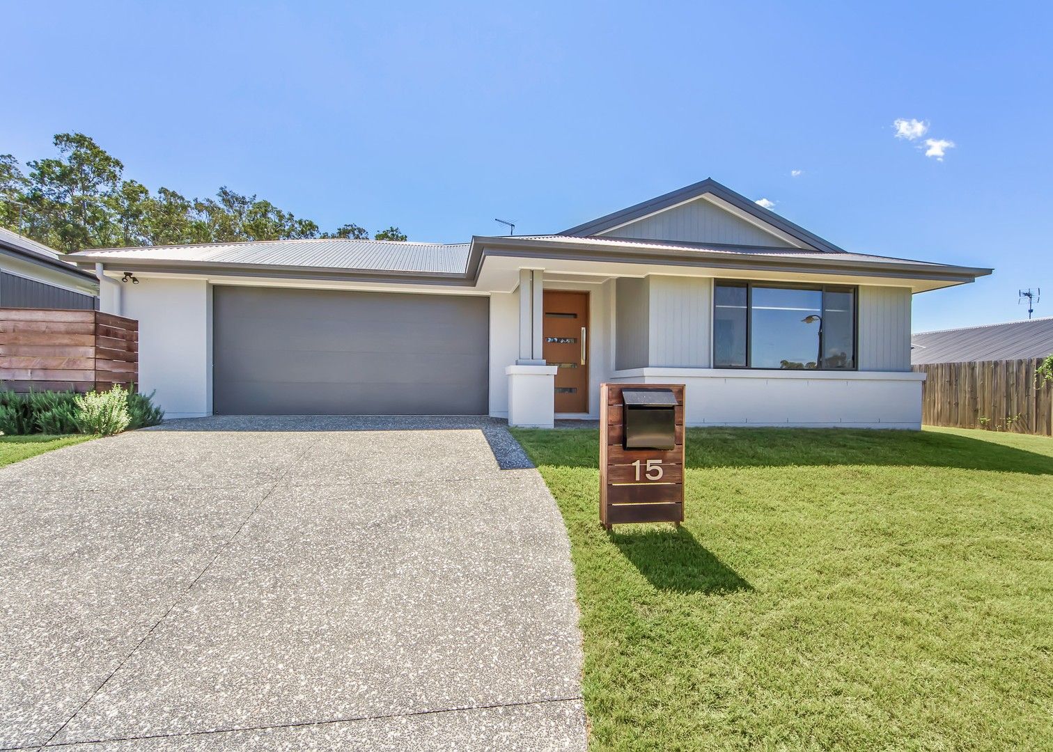 15 Mclaughlin Circuit, Oxenford QLD 4210, Image 0