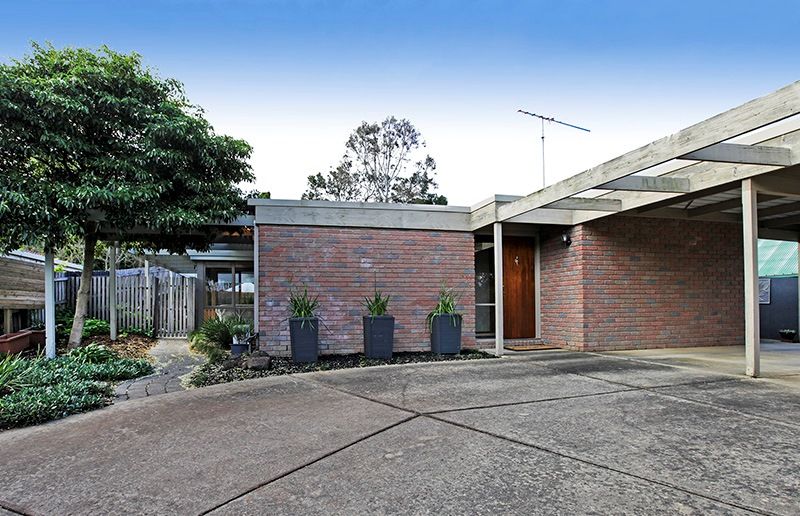 27 Brolga Crescent, WANDANA HEIGHTS VIC 3216, Image 0