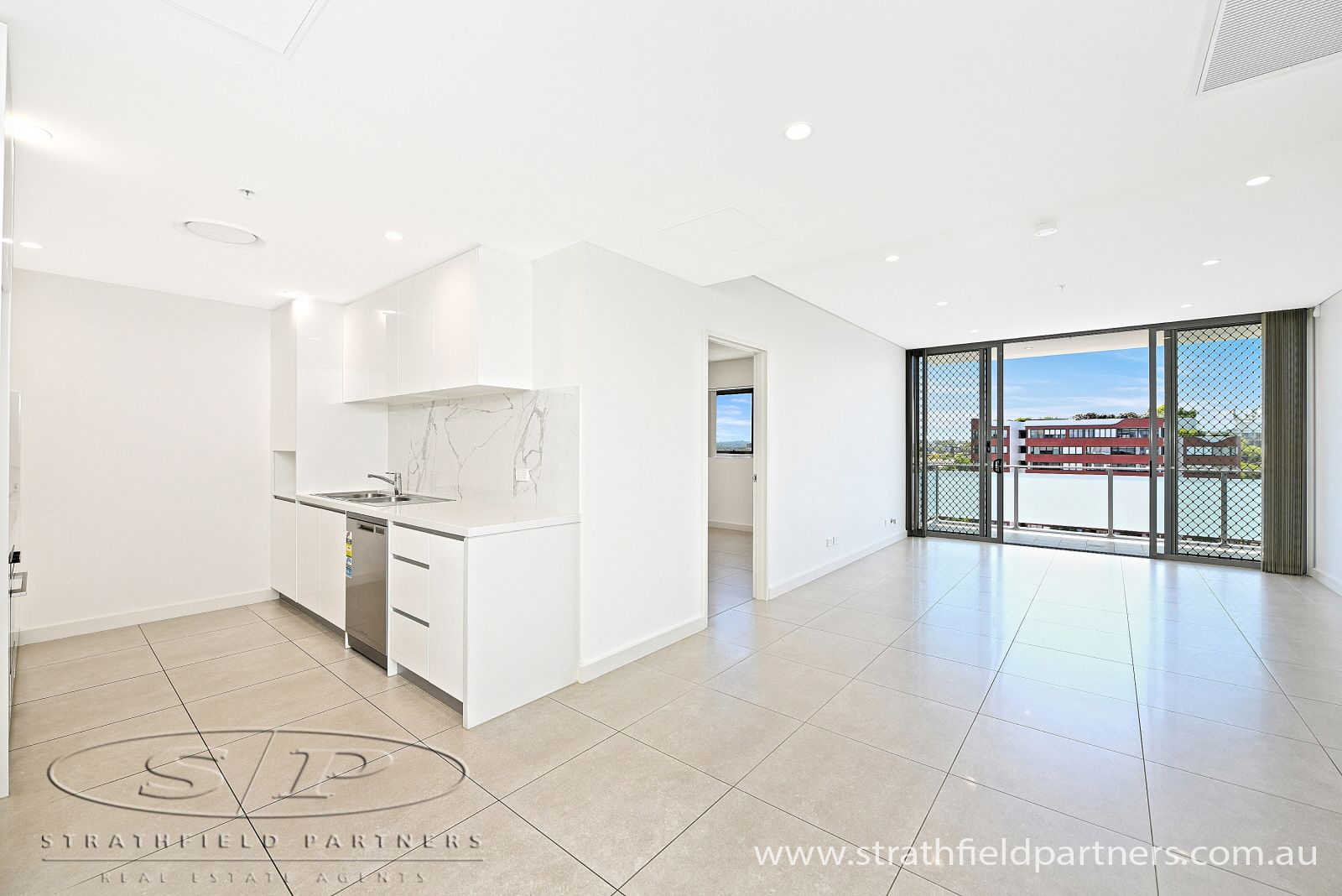 2 bedrooms Apartment / Unit / Flat in 705/8-14 Lyons Street STRATHFIELD NSW, 2135