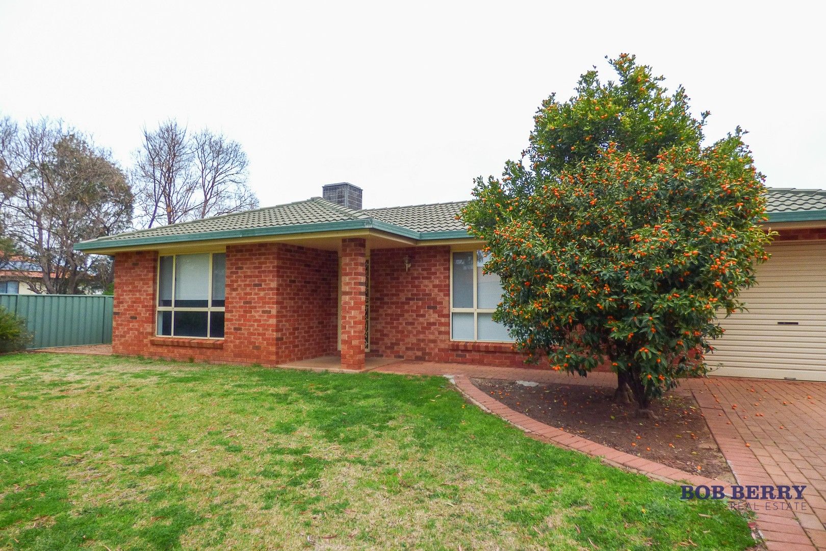 4 bedrooms House in 15 Page Avenue DUBBO NSW, 2830