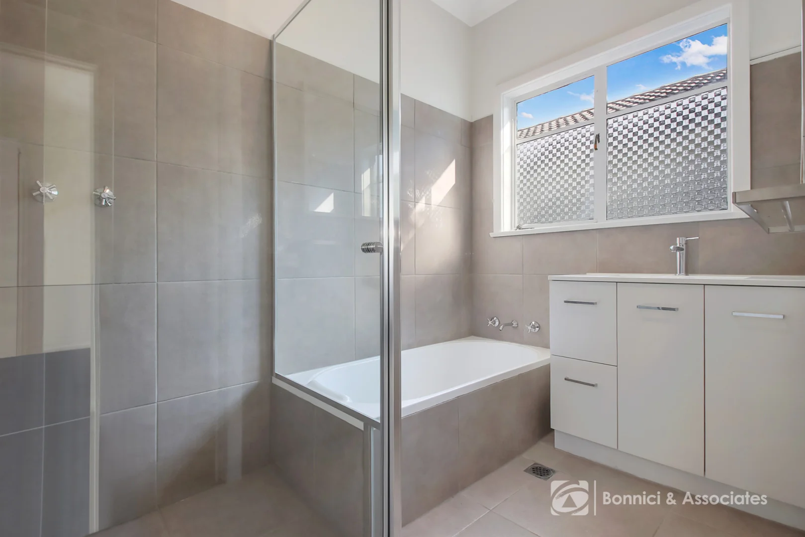 Additional image 8 of 992 Wingara Street, North Albury NSW 2640