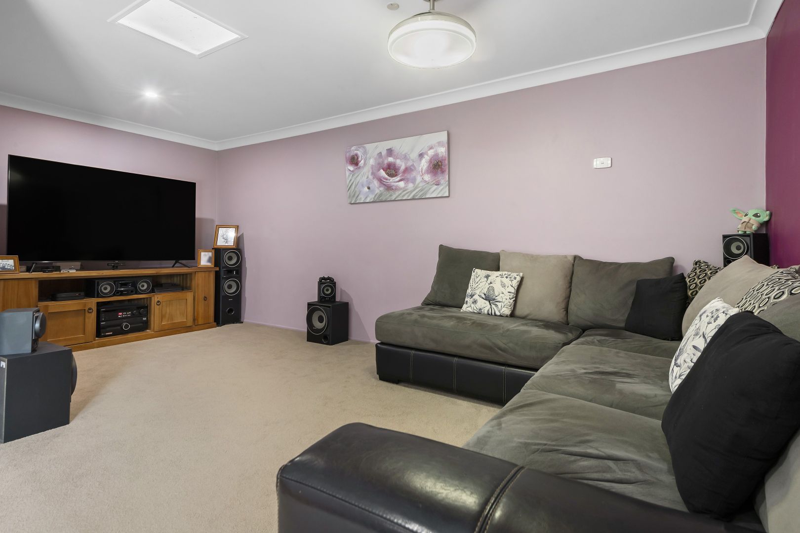 8 Fluorite Place, Eagle Vale NSW 2558, Image 2