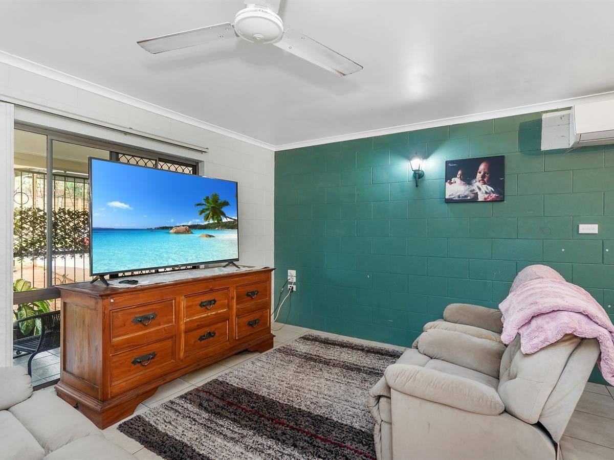 11 Makoo Close, White Rock QLD 4868, Image 2