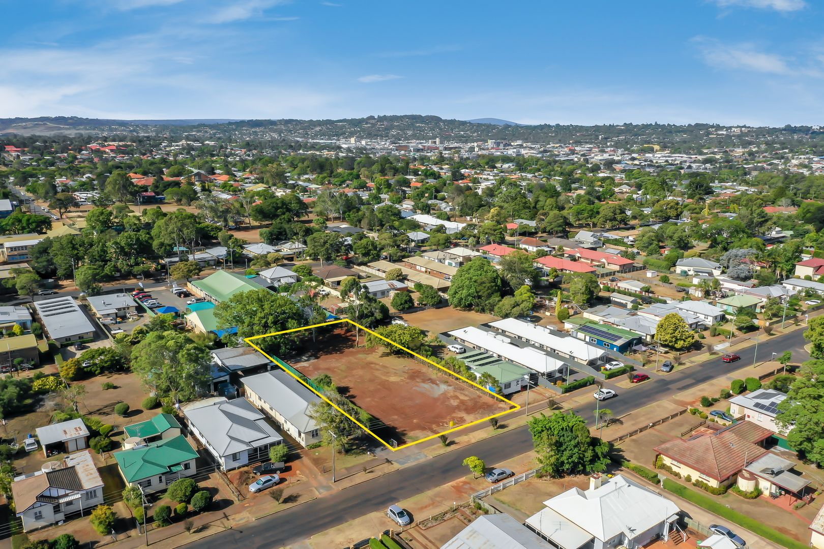 25 Buckland Street, Harristown QLD 4350 Domain