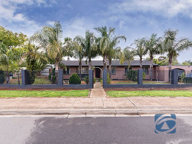 38 Dauntless Crescent, Elizabeth Downs SA 5113, Image 2