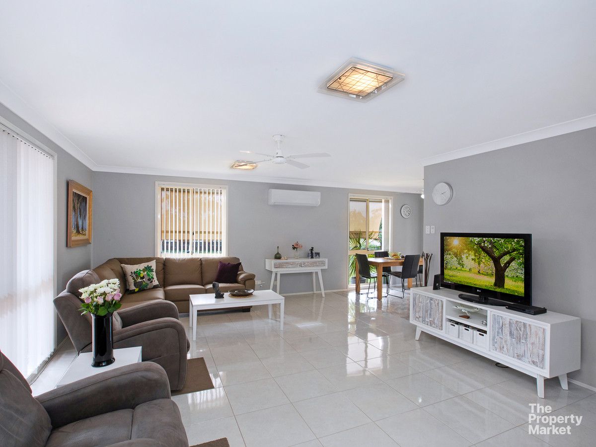 71 Campbell Parade, Mannering Park NSW 2259, Image 2