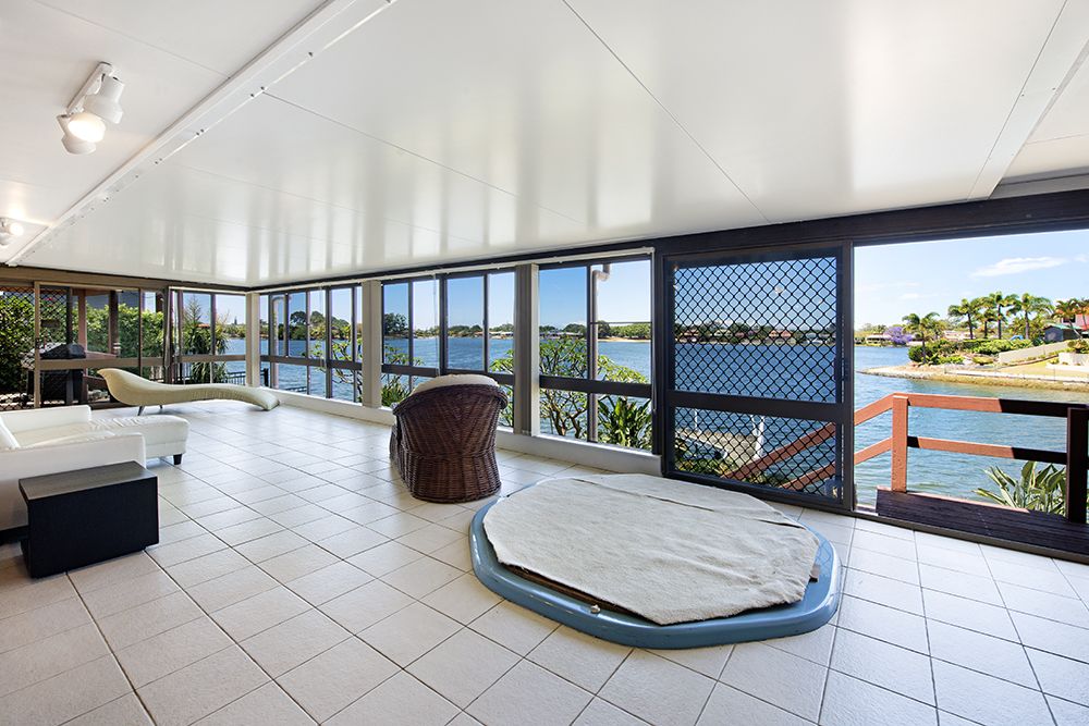 20 Compass Ct, Mermaid Waters QLD 4218, Image 0