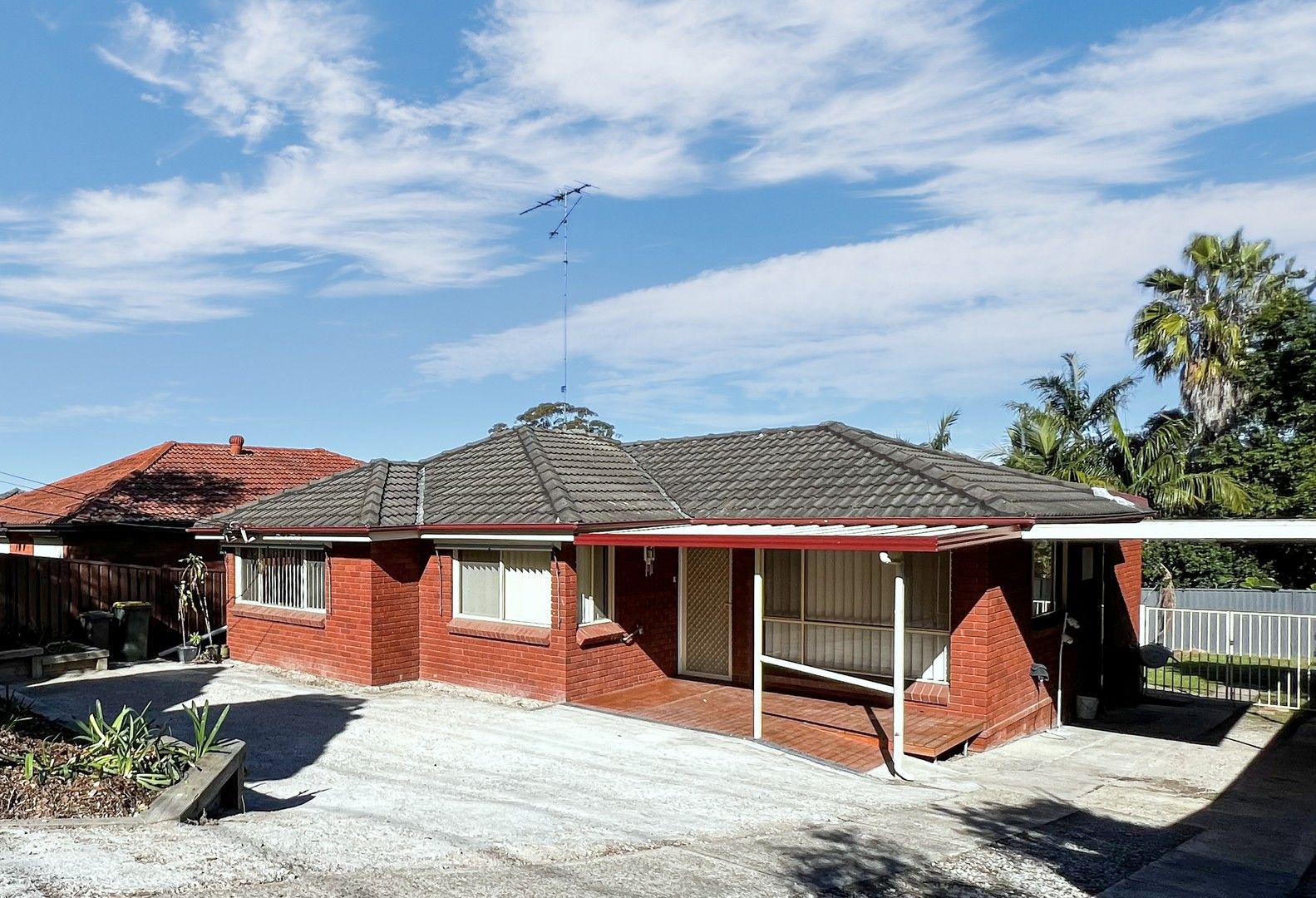 3 bedrooms House in 75 Vardys Road LALOR PARK NSW, 2147