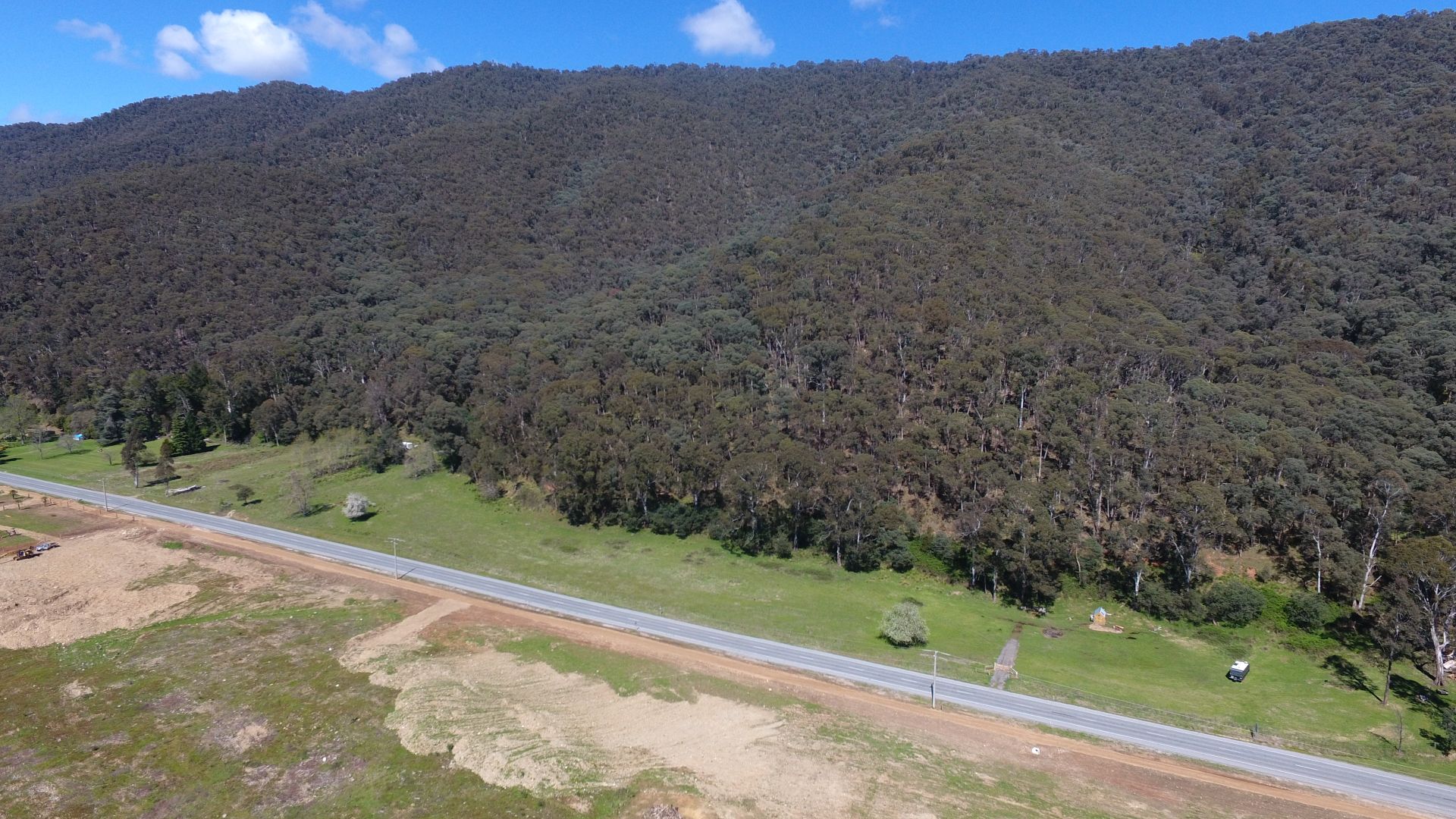 CA 33 Great Alpine Road, Freeburgh VIC 3741, Image 1