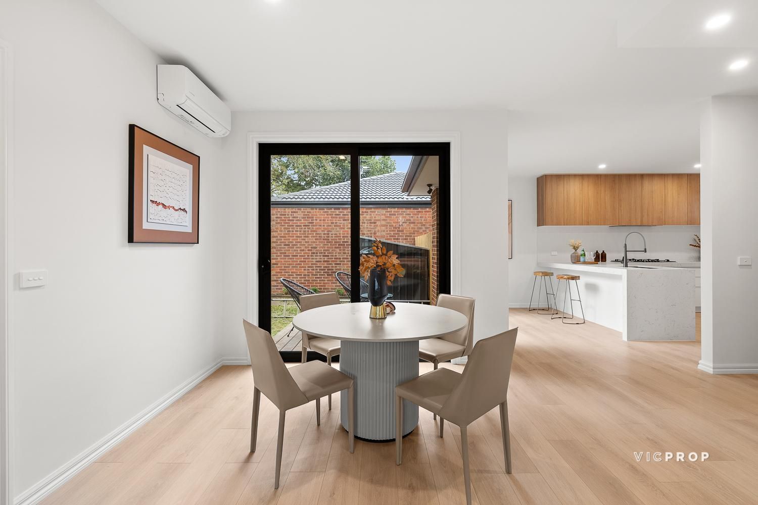 1&3/54 Surrey Road East, Croydon VIC 3136, Image 2