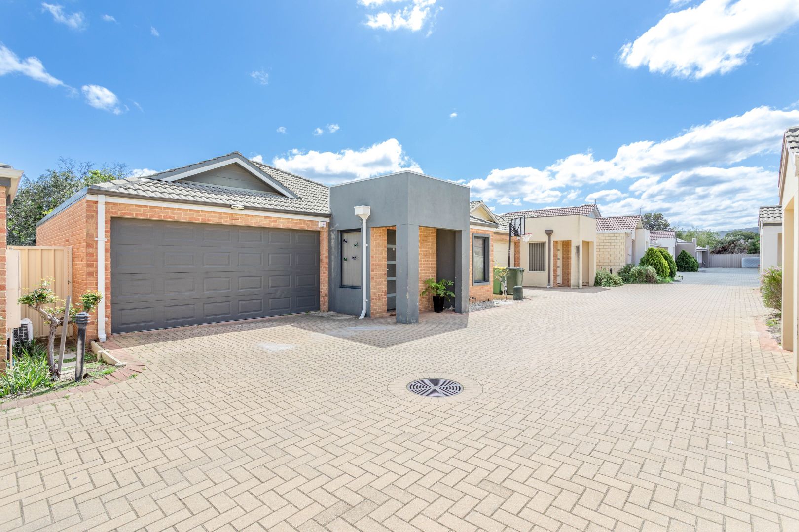 11/17-21 Third Avenue, Kelmscott WA 6111, Image 2