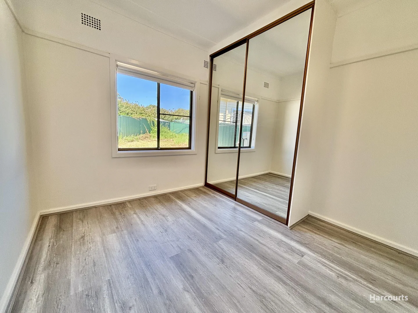 Additional image 5 of 4 Chisholm Crescent, Bradbury NSW 2560